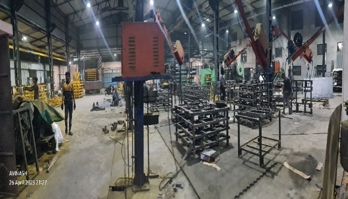 Inert Gas CO2 Welding Stations